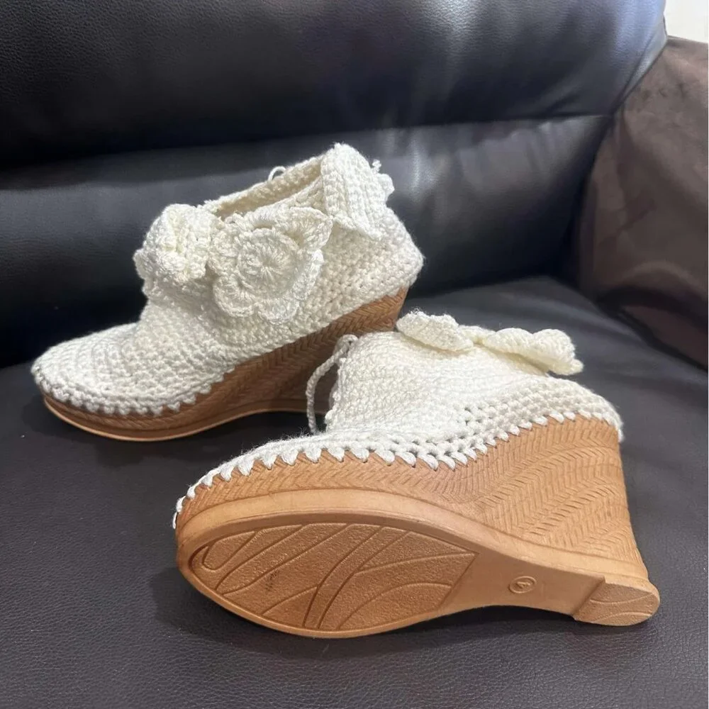 Crocheted Women's Wedges Pumps Size 6 - Picture 5 of 5
